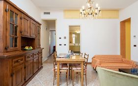 Petroni 38 By Studio Vita
